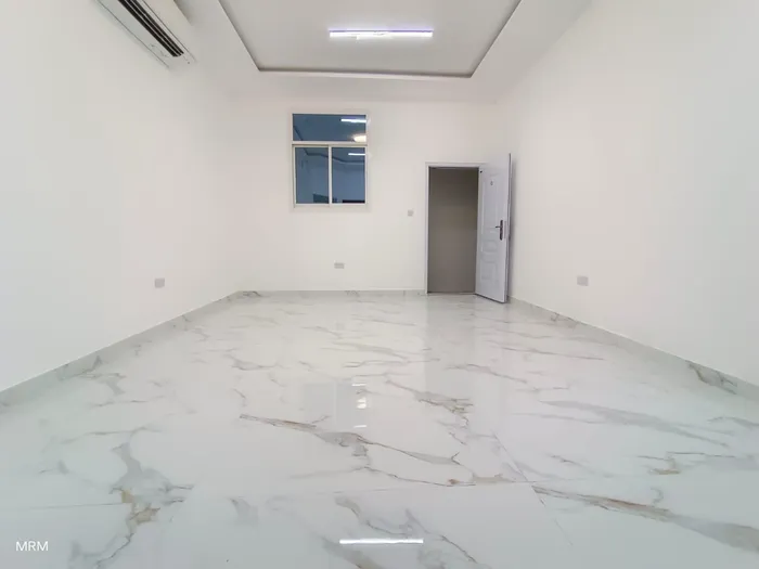 For Rent Apartment in Madinat Al Riyad, Abu Dhabi : Image 1
