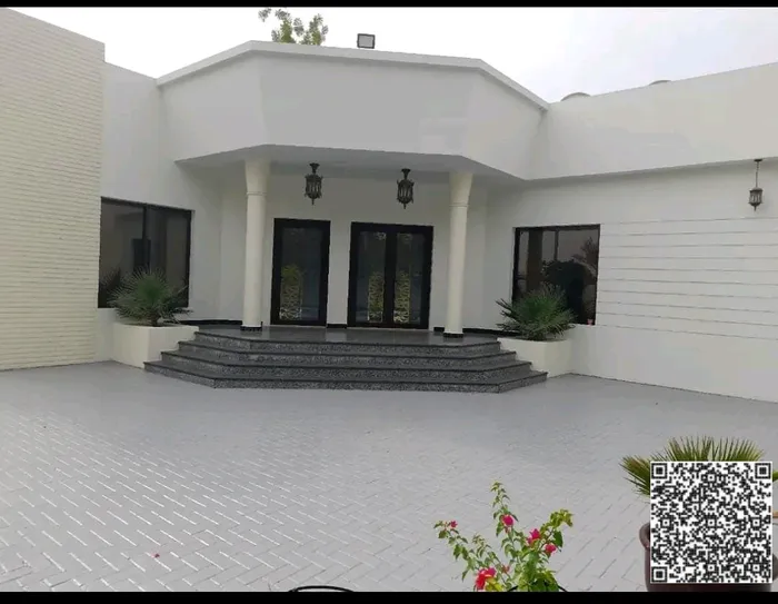 فيلا فخمه مع حديقة ومسبح للإيجار بمنطقة المزهر دبي : Image 1