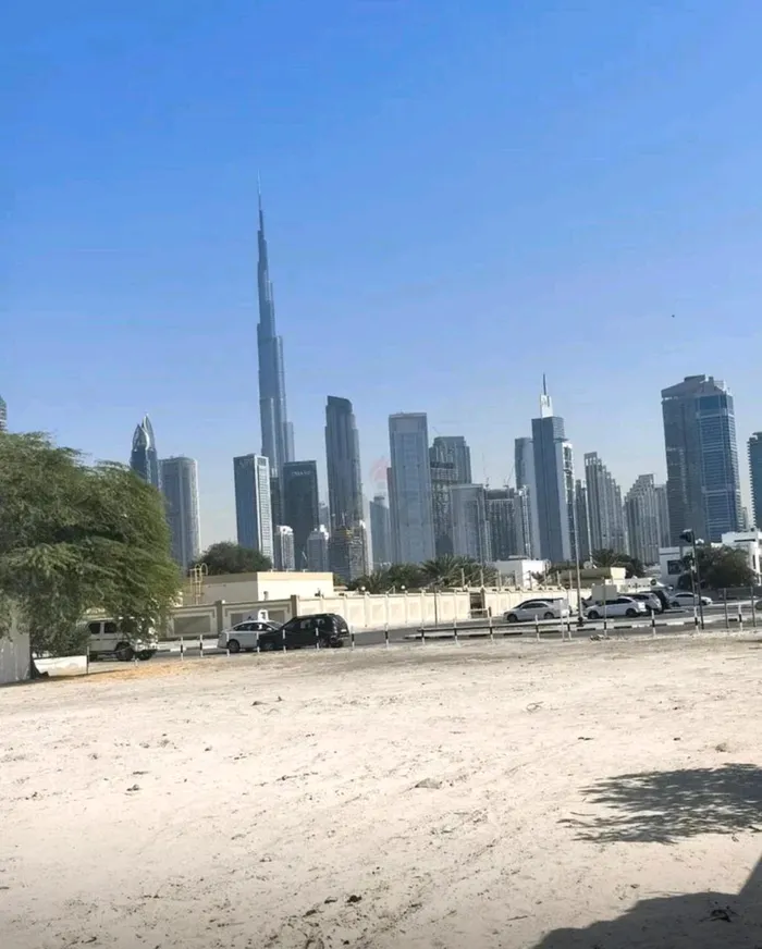 للبيع ارض تجاريه في شارع الوصل : Image 1