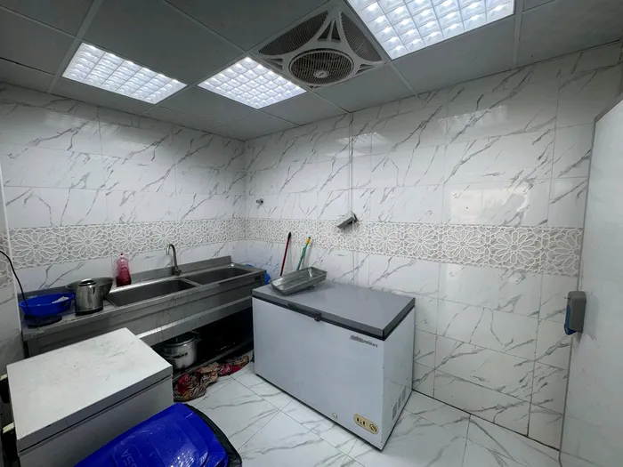 🔴 إعلان للبيع – فرصة استثمارية مميزة في عجمان
للبيع ملحمة جاهزة للتشغيل في
📍عجمان : Image 1