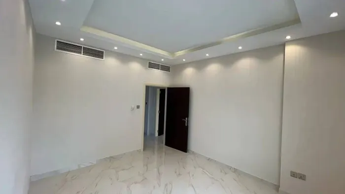 شقه للايجار امام الكرنيش مباشرا : Image 1