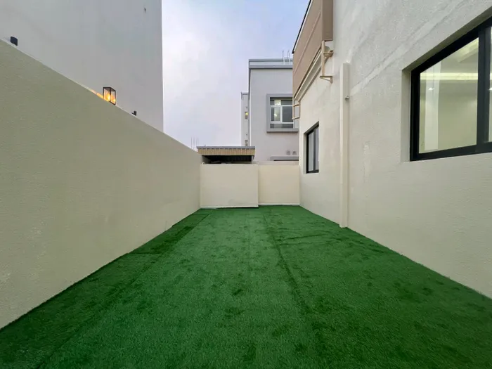 1bhk privet entrance with garden : Image 1