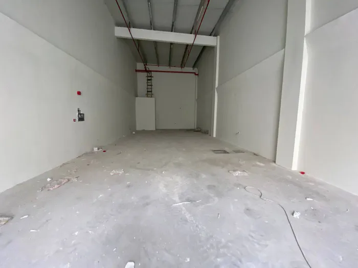 مستودع بهذه المواصفات نادر يطلع في عجمان الصناعية 2 👀 : Image 1