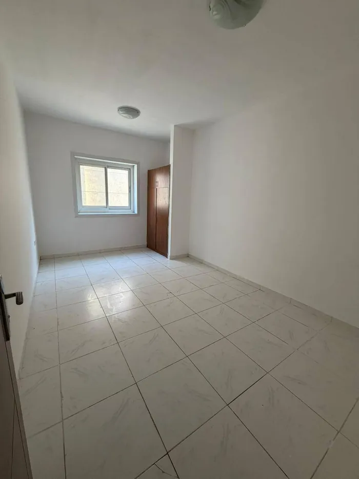 Two rooms and a hall, Al-Rashidaya 3, Al Muroor Street in Ajman : Image 1