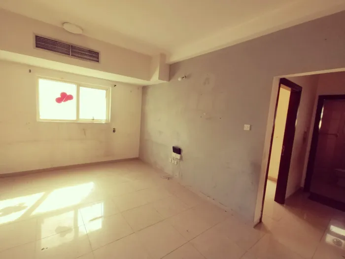 شقة للإيجار في منطقة النباعة : Image 1