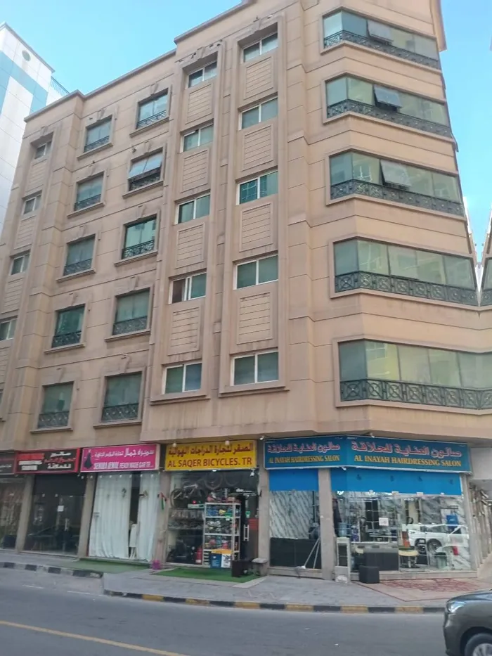 بناية للبيع في موقع مميز في القاسمية المحطة في  بدخل 9% 🏢✨ : Image 1