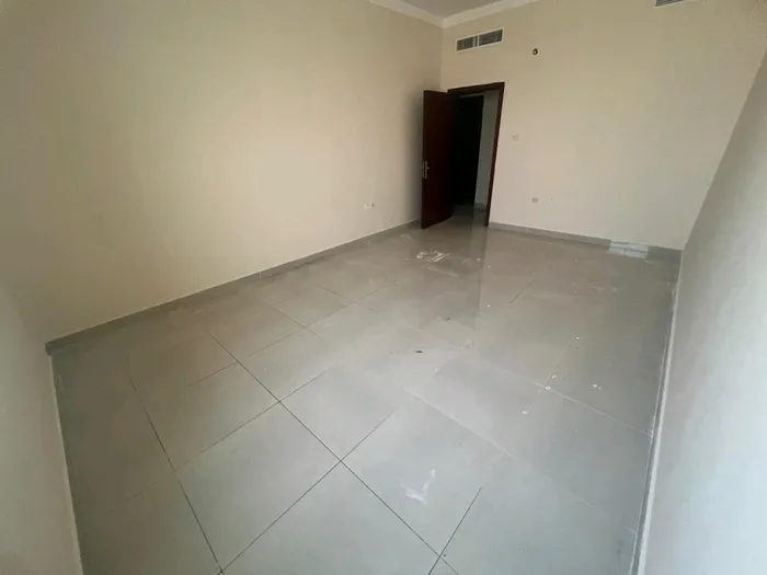 شقة للإيجار في الجرف 2, عجمان : Image 1