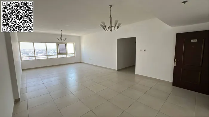 للإيجار السنوي بعجمان متاح شقة غرفتين وصالة مع 2 حمام وبلكونة مميزة بإطلالة مفتوحة ومساحة واسعه جدا وتكييف مركزي وخزائن بالحائط ومطبخ مجهز بكافة مع باركينج مجاني وشهر مجاني للشقة في النعيمية 1 بعجمان قريبة من أسواق الامارات ودي تو دي عجمان بالقرب من  : Image 1