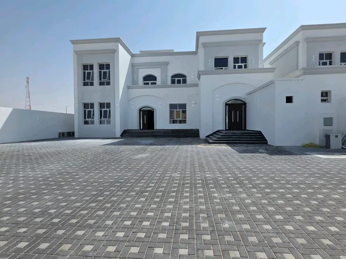 غرفتين وصالة مع بلكونة | أبوظبي| مدينة الرياض جنوب الشامخة : Image 1