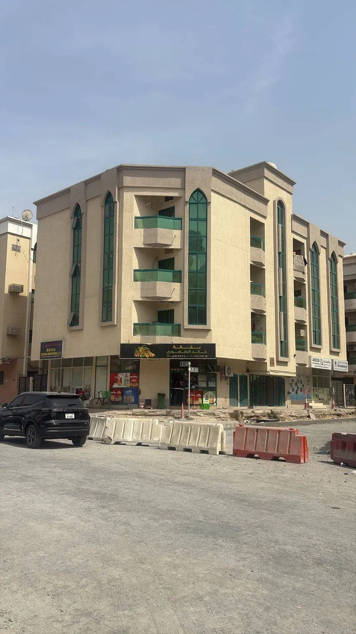 فقط ب27 الف درهم شقه غرفه وصاله للايجار السنوي : Image 1