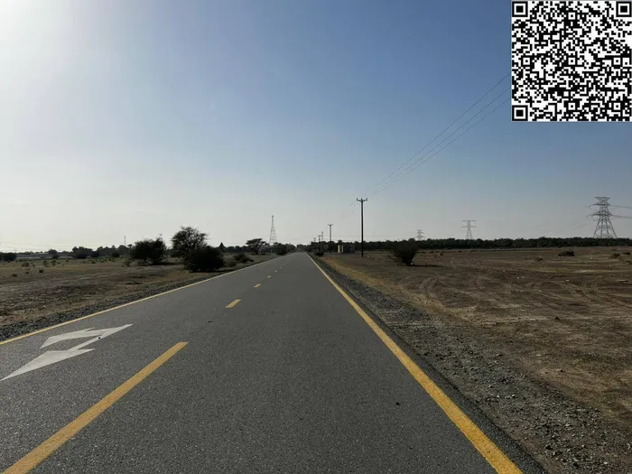 I have the opportunity now/to sell a piece of residential and commercial land, the second piece of land from the street : Image 1