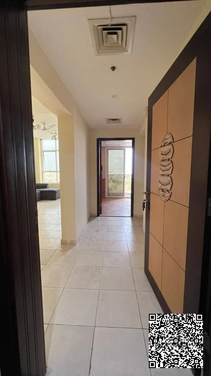 Apartment with 2 bedrooms and living room, high floor, open view with balcony, Garden City Towers. : Image 1