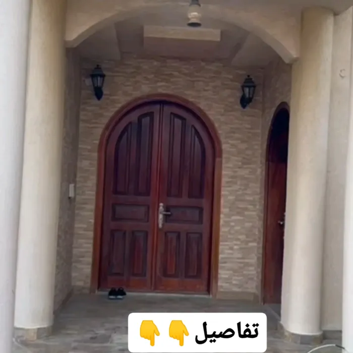 A distinctive villa for sale in Al Ghafia, Al-Riqqa suburb, with a garden view of 6500 feet - Sharjah : Image 1