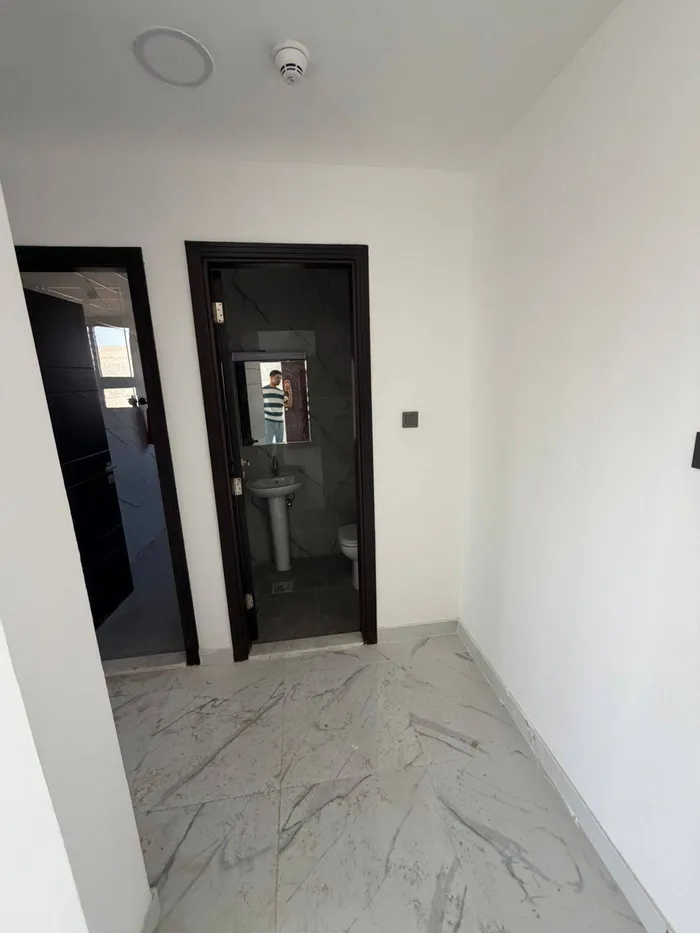 A room and a hall with a balcony, 2 bathrooms. The first resident of Al Jurf is 3 annual rent in Ajman : Image 1