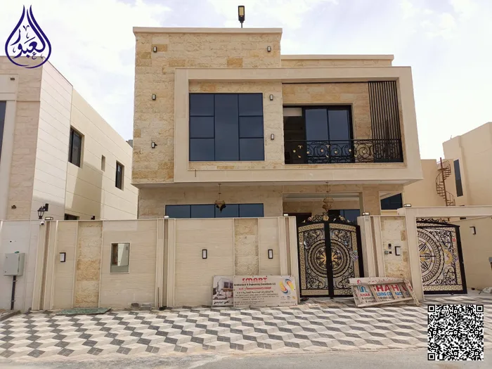 Modern brand new villa, first occupation, elegant interior design in Al Yasmeen area. : Image 1