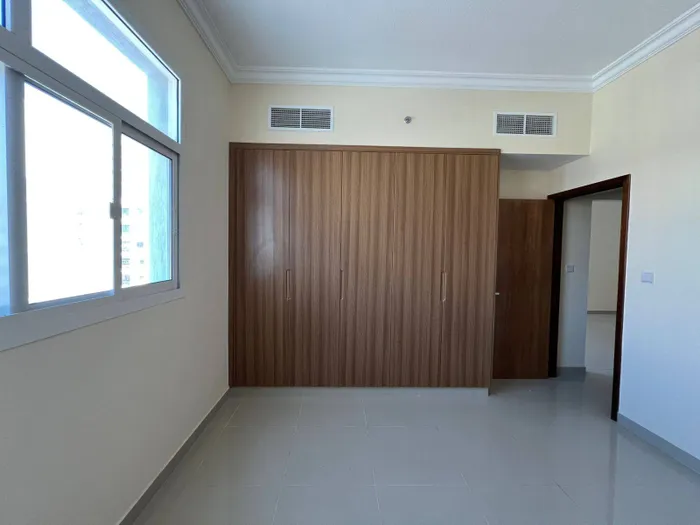For Rent Apartment in Al Jerf 1, Ajman : Image 1