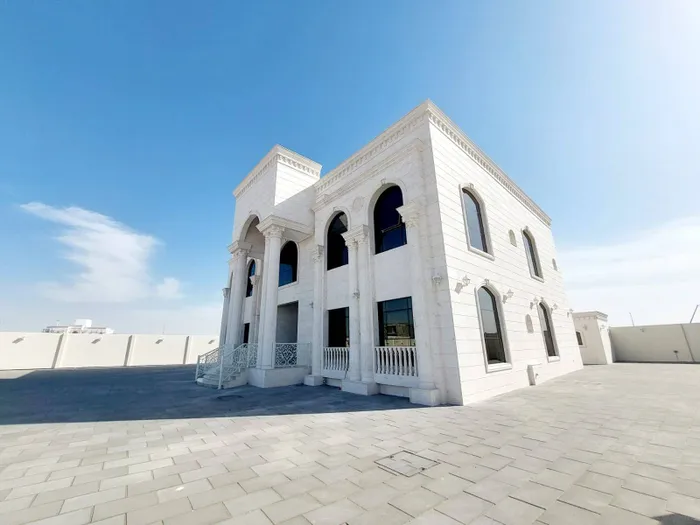 For Rent Villa in Shakhbout City, Abu Dhabi : Image 1