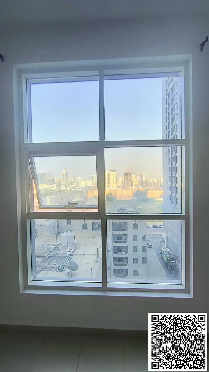 🏡 استثمر وامتلك 2BHK بإطلالة على الشارقة | باركن خاص | موقع استراتيجي |🏡 Invest & Own a Spacious 2BHK with Sharjah View | Prime Family Tower : Image 1