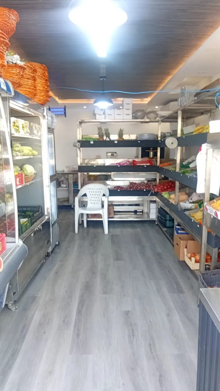 A shop in the markets of Bani Yas City East 3 : Image 1