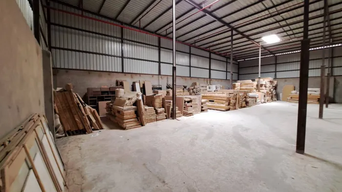 463 SQM Warehouse for Rent Prime Location| Road Facing |Closed To Bawadi Mall : Image 1