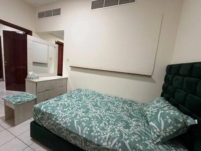 For Rent Apartment in Warsan, Dubai : Image 1