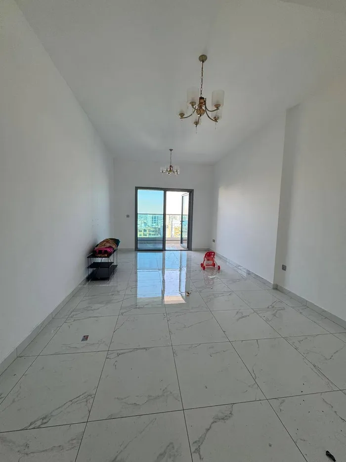 Two rooms and a hall for annual rent in Al Majaz 2 area with distinctive areas and finishes : Image 1