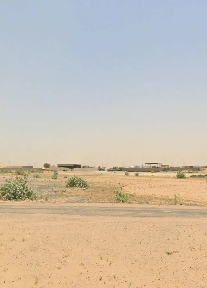 ارض صناعية للبيع في منطقة العرقوب الصناعية | موقع مميز ودفعات اقساط مريحة : Image 1