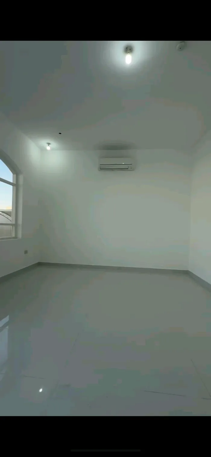 BHK in ryadh city abu renting for Families only yearly payment 80000 : Image 1