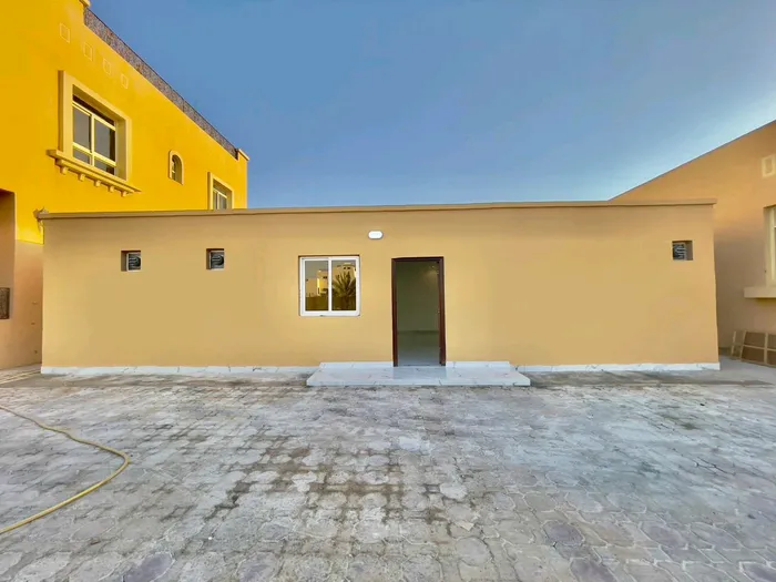 غرفتين وصاله بمدينة شخبوط2bhk in shakhbout city : Image 1
