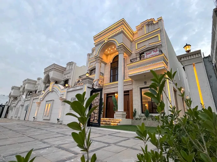 فيلا فاخرة للبيع Luxury Villa for Sale : Image 1