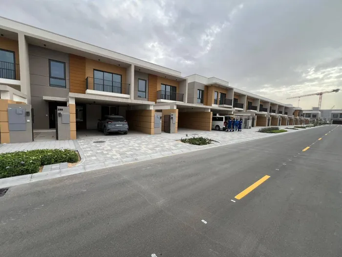 Townhouse for annual rent in al aamra : Image 1