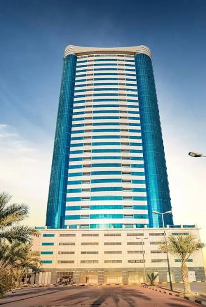 شقة غرفتين وصالة للبيع في برج كونكر | دفعة أولى 426,000 درهم إماراتي : Image 1