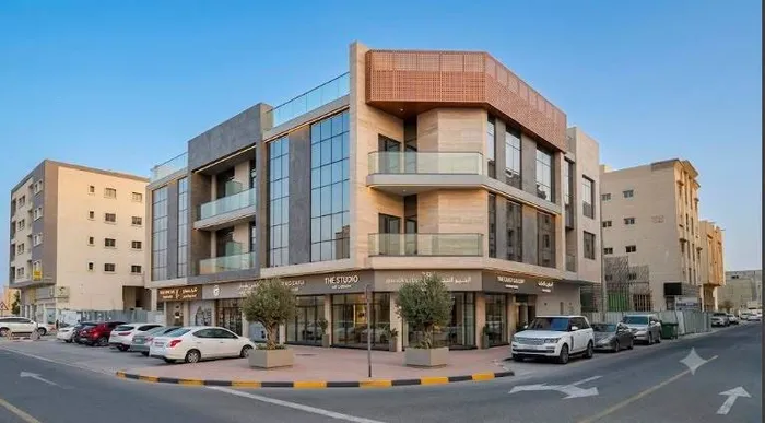 Building for sale in Al Hamidiya area, Ajman, near Sheikh Ammar Street and Ajman Court : Image 1