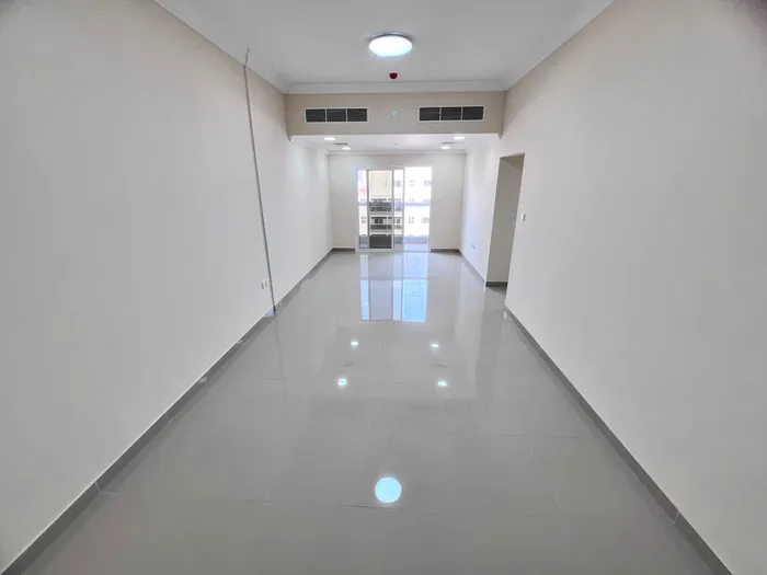 شقة جديدة أول ساكن للإيجار السنوي في الجرف 3 – عجمان : Image 1