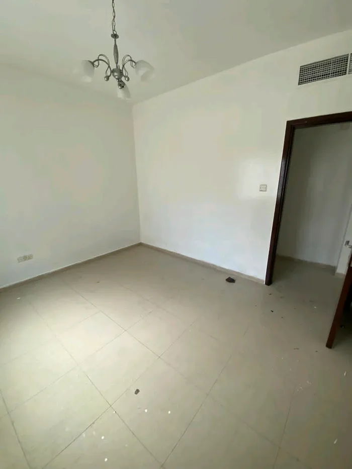 الخان : Image 1