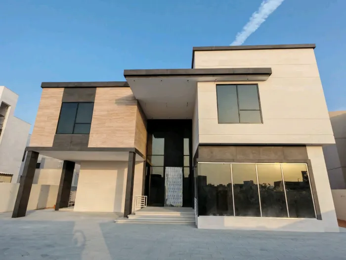 For Sale Villa in Khalifa City, Abu Dhabi : Image 1