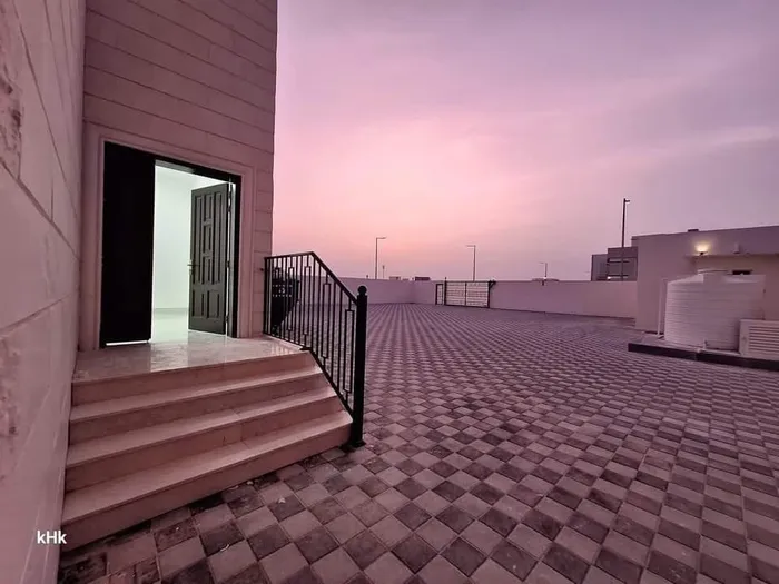 شقة للإيجار في غير محدد, ابوظبي : Image 1