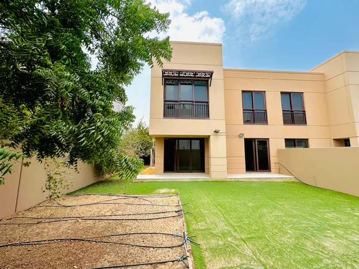 For Rent Villa in Al Zahia, Sharjah : Image 1