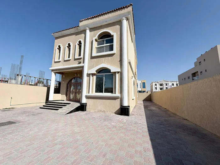 For Sale Villa in Al Rawda 1, Ajman : Image 1