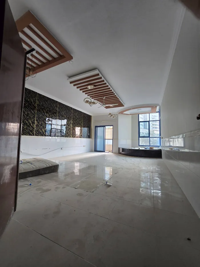 For Sale Apartment in Al Rashidiya 1, Ajman : Image 1
