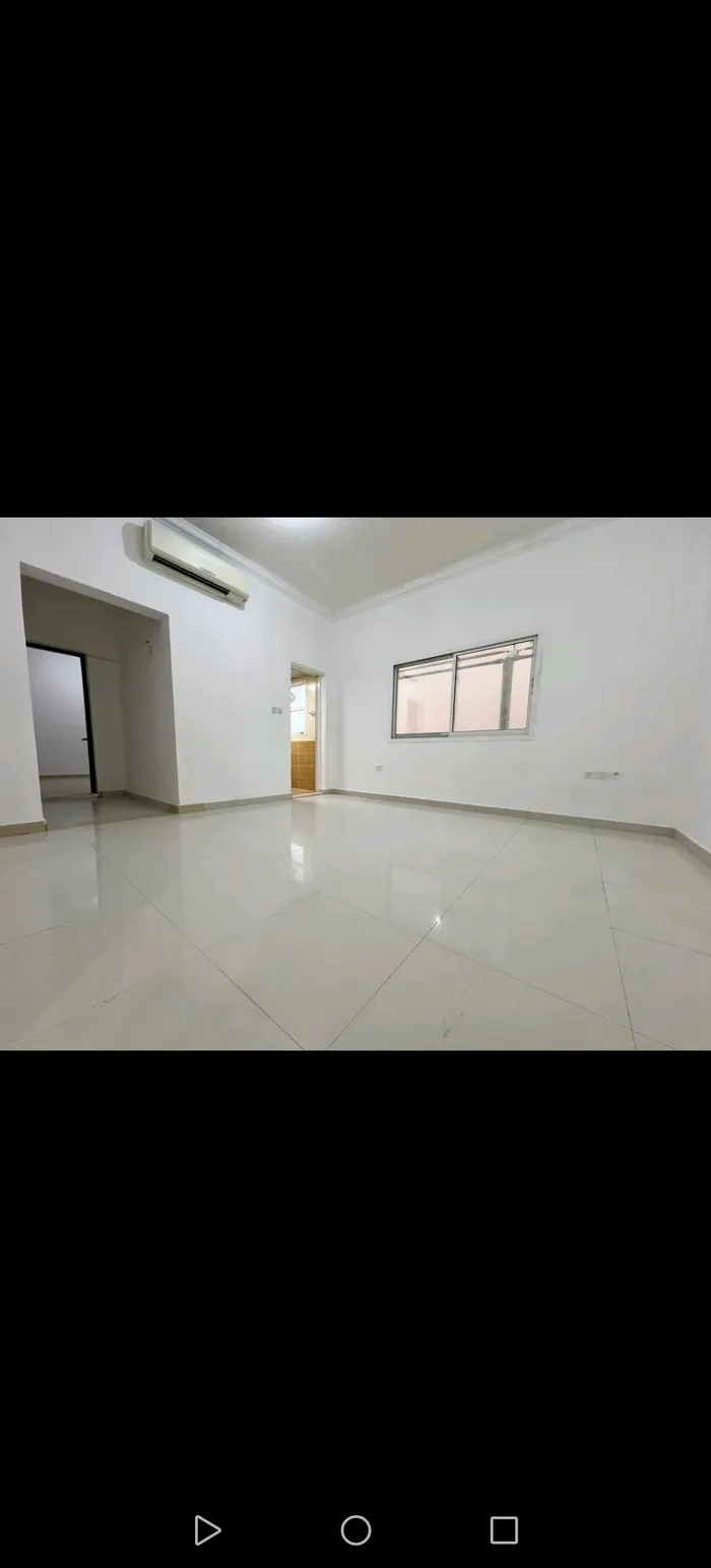 شقة للإيجار في مدينة شخبوط, ابوظبي : Image 1