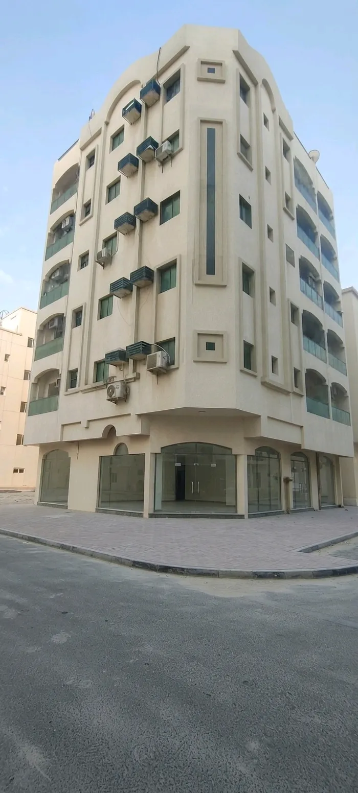 For Sale Building in Bu Tina, Sharjah : Image 1