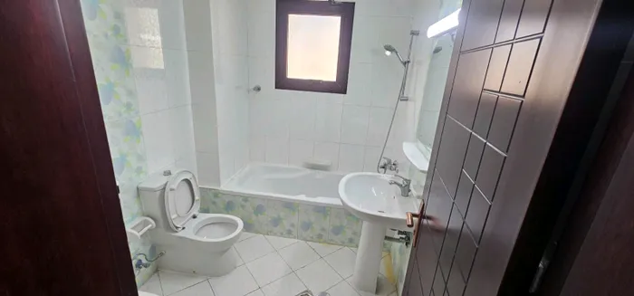 🏡 للإيجار السنوي – فيلا مميزة في خليفة أ | أبوظبي : Image 1