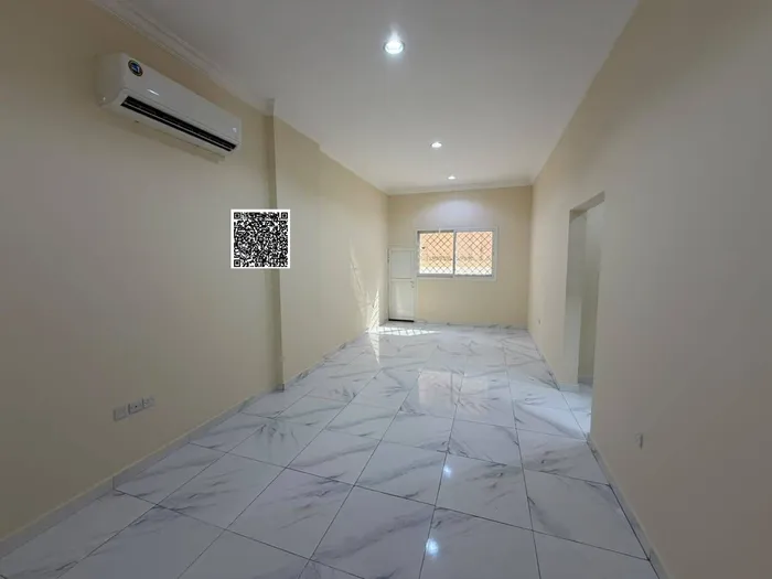 للإيجار شقة في المويهات 1, عجمان : Image 1